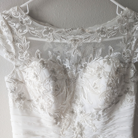 Brand new A line scoop neck asymmetrical chiffon lace wedding dress - Picture 5 of 10